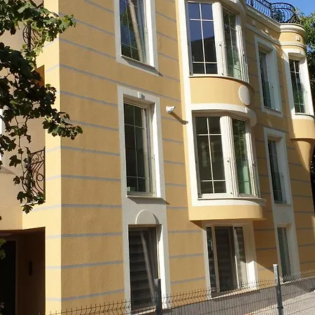 Ifm Boutique Apartment Plowdiw